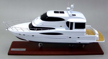 Carver 564 Motor Yacht - 24 Inch Model