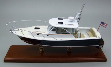 Hunt yacht model