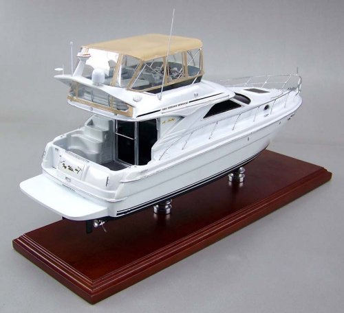 Sea Ray replica model