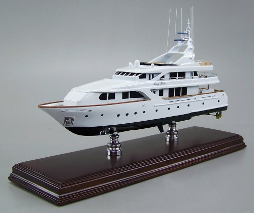 Yacht replica model