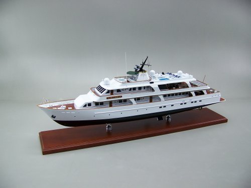 Yacht replica model
