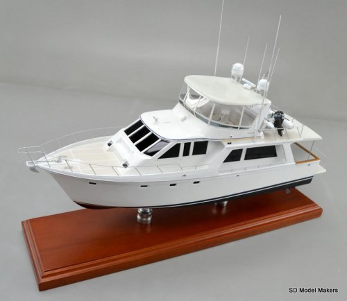 Offshore Yachts scale model