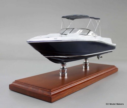 Sea Ray SLX replica model