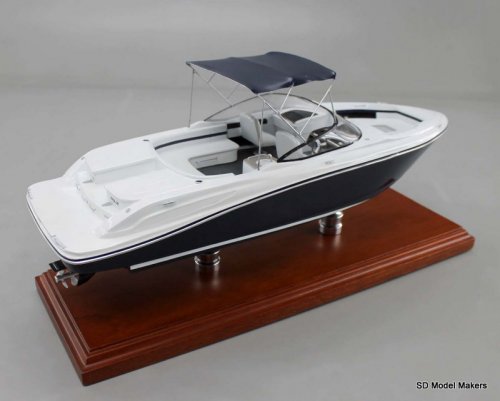 Sea Ray SLX replica model