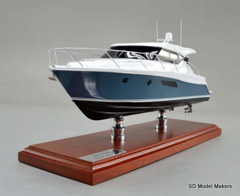 tiara yacht scale model