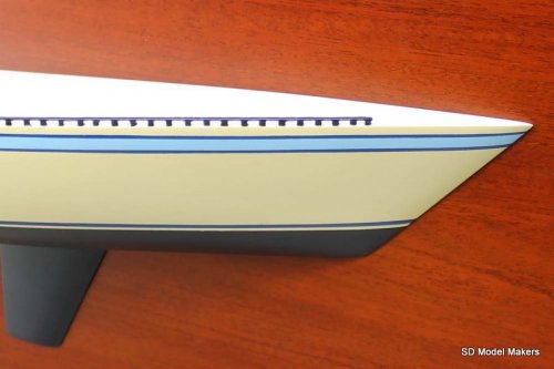 Santana Half Hull Model - 18 Inch