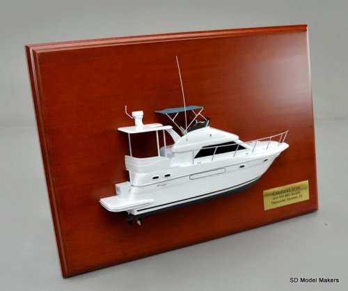 Cruisers 3750 Half Hull Model Model