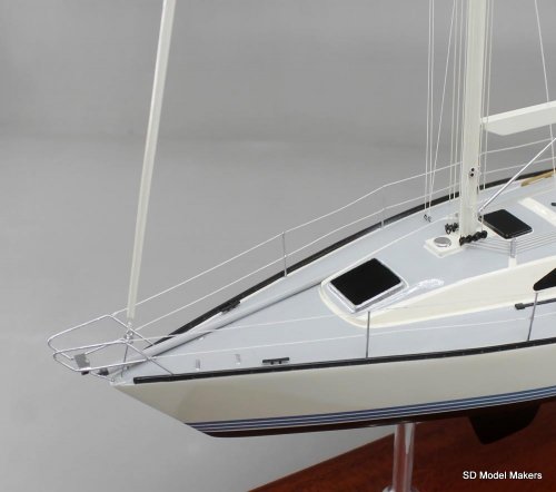 X Yacht - 18 Inch Model