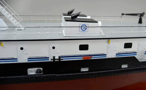 Towboat - 24 Inch Model