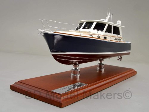 sabre boat replica model