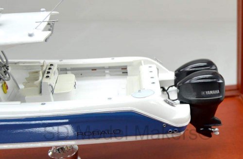 Robalo R300 - 12 Inch Model