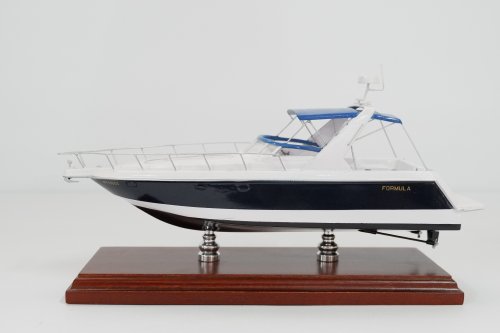Formula yacht scale model