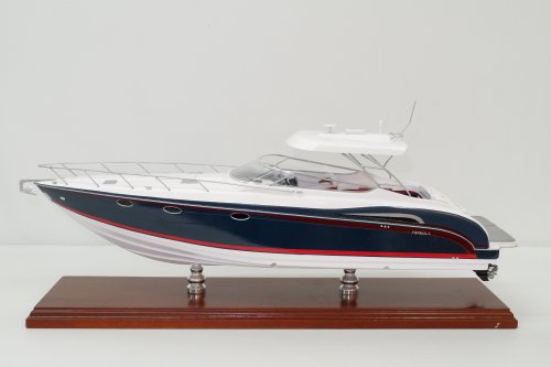Formula yacht model