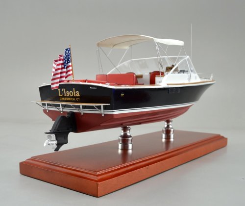 Hunt yacht scale model